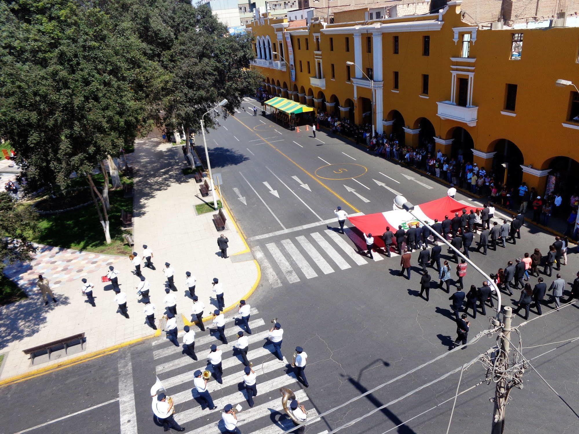 Colon Plaza Hotel Ica Exterior foto